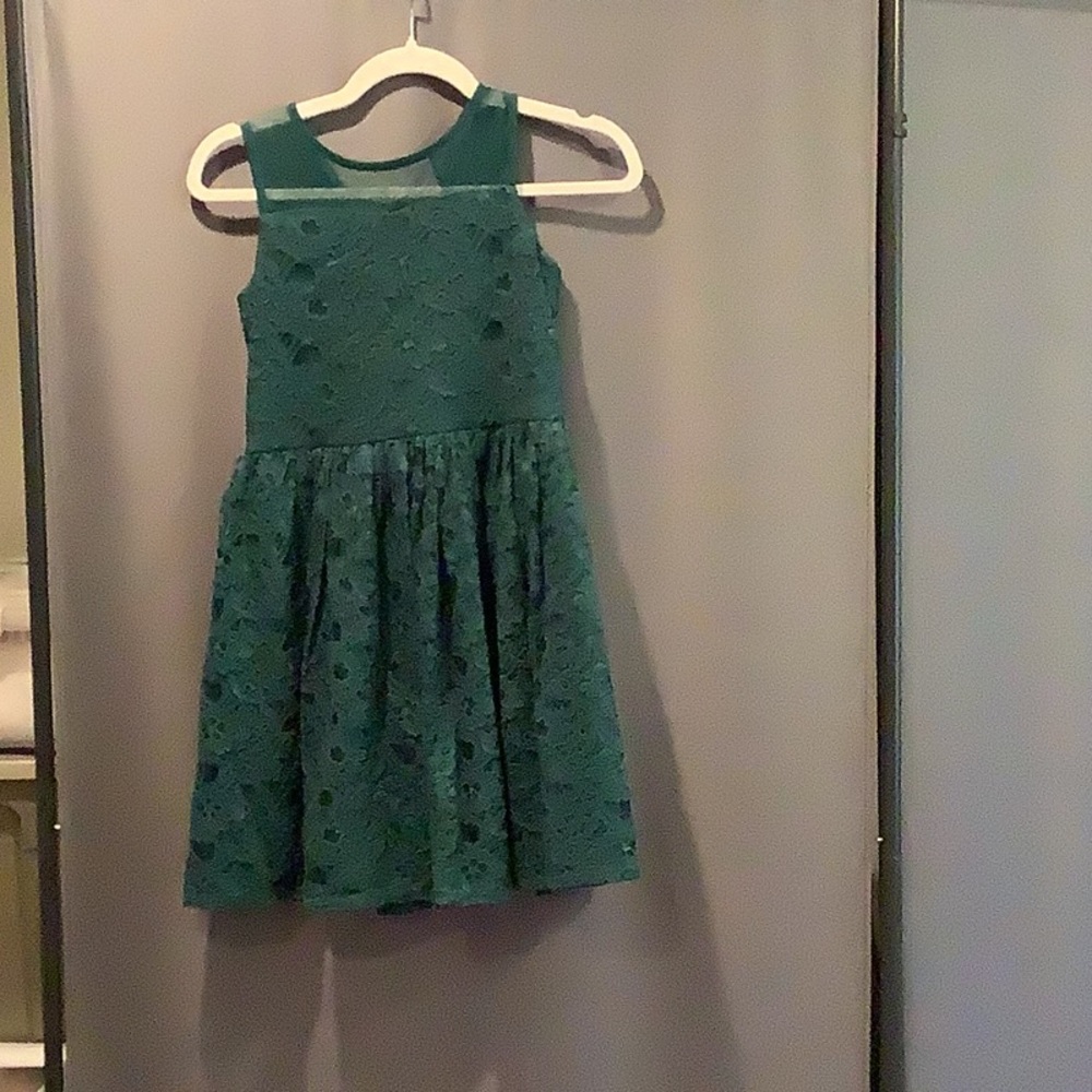 Girls dress